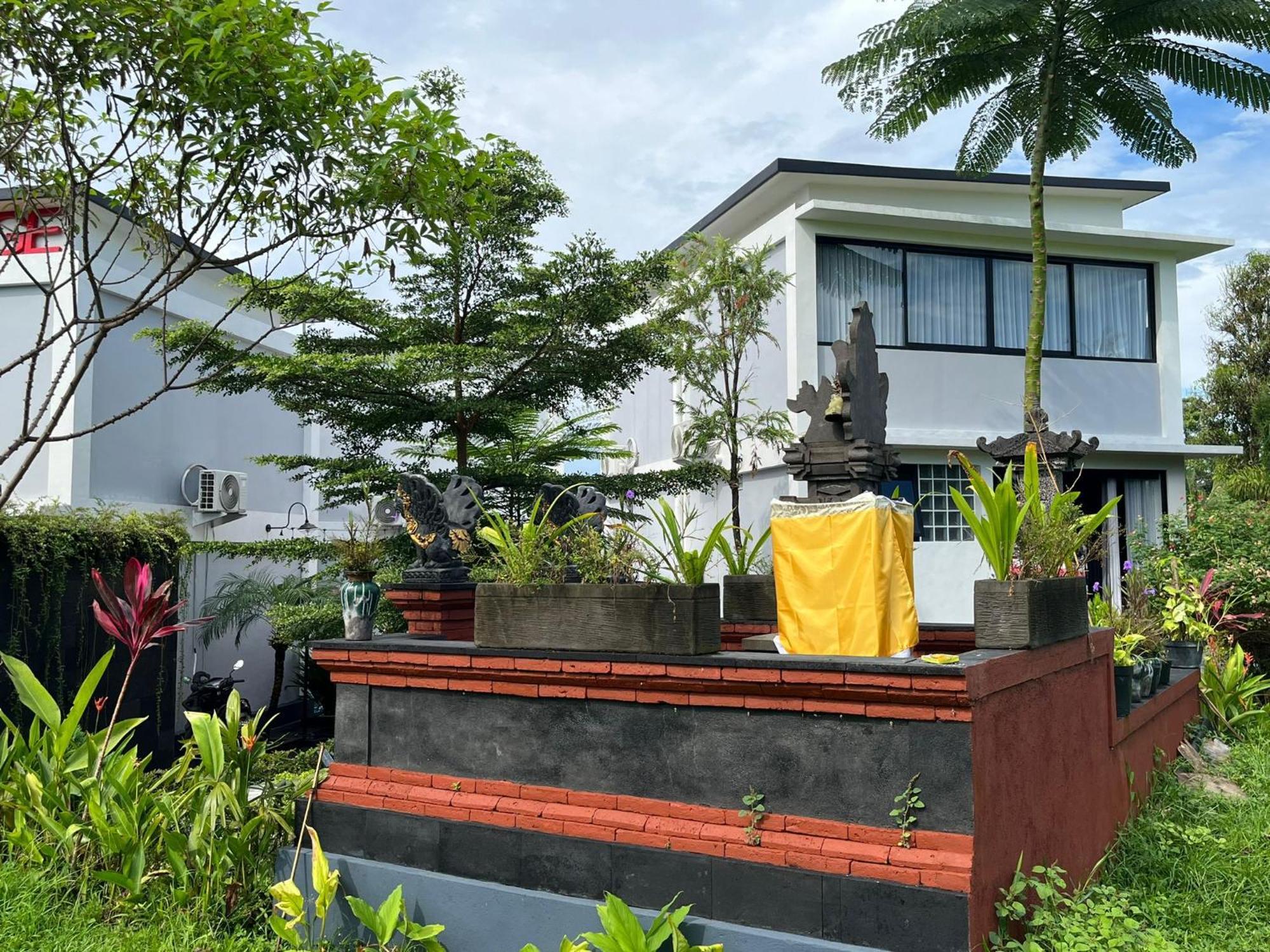 Maple Ridge Ubud Villas Exterior photo